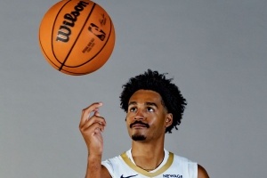 威利-格林：我们得到普尔的机会恰到好处 他整日泡在训练馆