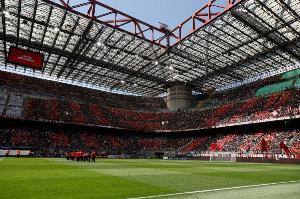 意天空：圣西罗出售事宜29号进行表决，米兰双雄收购提案30号到期