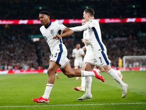 斯凯利迎来19岁生日，英格兰队官方送祝福