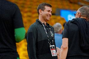 史蒂文斯谈新赛季：朝着突破上限方向努力 会持续对阵容评估