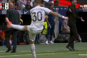 年轻气盛18岁马斯坦托诺德比吞惨败 尾声爆射场边染黄+引冲突