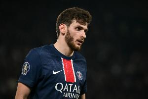 下周对阵巴萨！法媒：不止维蒂尼亚，K77也因大腿不适被巴黎换下