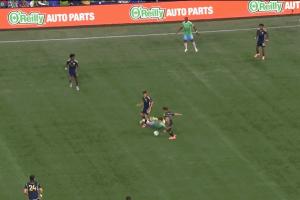 3分钟3球！穆勒送助攻温哥华先下一城，随后西雅图1分钟2球反超