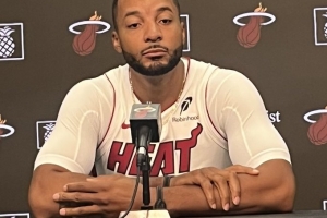 鲍威尔谈希罗伤缺：上赛季小卡缺席 我同样承担起得分重任