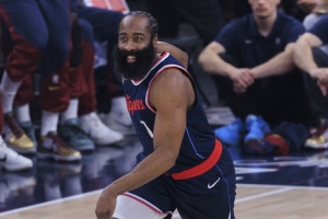 哈登：向所有中国家人致意 他们几乎陪伴了我整个生涯