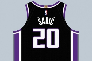 单换瓦兰！球衣记者：萨里奇在国王穿20号 队史上一位富尔茨