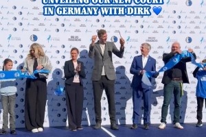 球场真好看！独行侠官方携手诺维茨基在其家乡揭幕第4座翻新球场