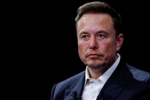 历史首人马斯克个人财富5000亿美元 10个月增长1000亿断崖领先