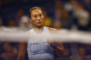 中新网：郑钦文因伤提前退出中国赛季，损失大量世界排名积分