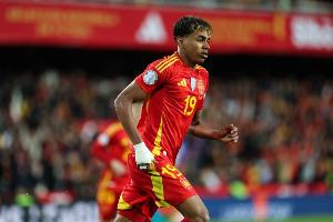 过度使用亚马尔？巴萨前高层：德拉富恩特没执教过俱乐部，他不懂