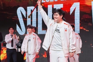 上路的绝代双骄！2022到2025年LPL所有联赛冠军被Bin和369包揽！