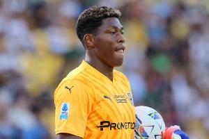 补时扑点立大功！记者：米兰派球探考察铃木彩艳，现身价2000万欧