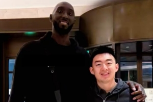 宁波男篮官博晒法尔报到视频：连夜奔袭 追光而至 欢迎塔克-法尔