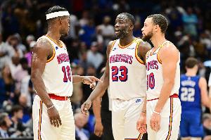 媒体人：艾顿的威力还是差了很多 勇士展现出的竞争力超外界预期