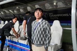 泰国队主帅候选名单出炉：申台龙、朴恒绪在列