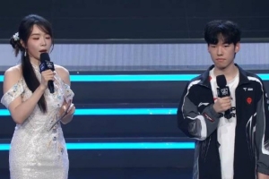 Hang：其实第一局前期打的都蛮不错 就改变心态 这种失误也没什么