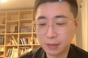 王多多：TES英雄被击杀时现场响起非常响的声音，那一刻有点麻了