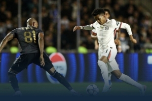 卡拉巴赫主帅：我们拼搏到最后一刻，战平切尔西提升了球队信心