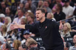 斯普利特：必须坚持自己的打法  不能因一场手感不好就改变体系