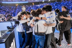 LOL最强时一上！那年今日DRX以3-2击败T1夺得2022年S赛冠军