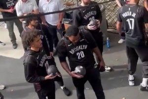 “坏孩子军团”一支靠犯规夺冠的球队！曾连续三年将乔丹踩在脚下