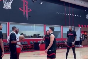 这个确实稀罕！杜兰特罕见在训练中罚丢一球