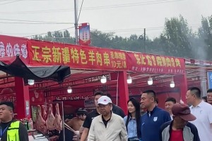 哪位领导！？大连英博老总跑去庙会为球队烧香祈福