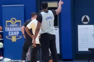 新的开始！库明加新赛季将改穿1号球衣