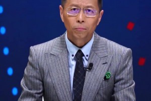 詹俊：维尔茨还完全不适应英超的强对抗，太容易丢失球权了