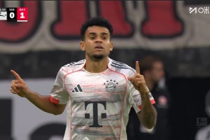 【集锦】德甲-迪亚斯两射一传凯恩破门 拜仁3-0法兰克福开赛全胜