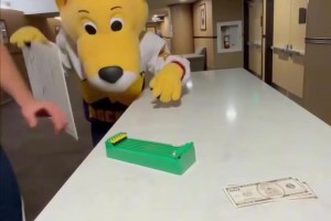 队友韦斯利：杨瀚森肯定能拿最佳新秀，以前从未见过这样的天赋！