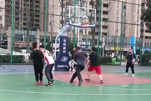 要求这么高！奥胖：我女儿男友要是没有硕士学位，我不准她带回家