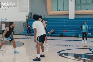 与队友组队出战！杨瀚森在训练师球局的攻防集锦！越来越好了！