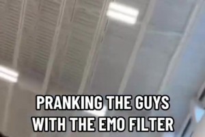 全员曼森＆巴特勒？活塞队内整活：全员加上了杀马特特效！