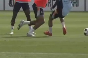 差点吓死！姆巴佩：这黑又硬的训练也这么夸张啊，宝宝怕怕