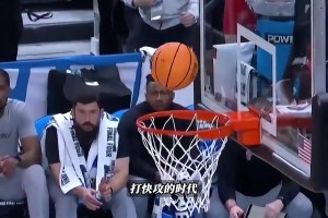 复古派打法！看他打球仿佛就看到了巅峰兰多夫的影子