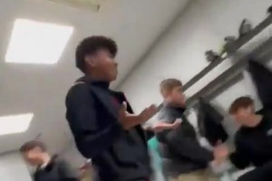 姆巴佩：超越C罗？他是马德里的标杆！我得再等等才能比较