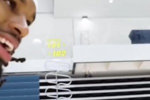 来自80码外的声音！名场面：迈尼昂化身后置司令塔指挥进攻人墙！