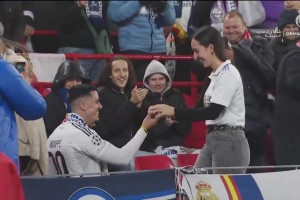 卡拉格评价阿诺德重返安菲尔德：他们觉得自己被特伦特蒙骗了！