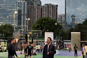 姚明成功背后的女人！提前为姚明在休城买房！照顾姚明饮食起居！