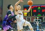 辽宁男篮8分险胜！新援首秀1分，付豪撑起内线，赵继伟状态火热