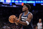 轻轻松松！爱德华兹19中9拿下25分7板5助第三节独得15分