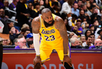 记者：人们普遍认为詹姆斯不会退役明年会降薪与别队签短约争冠