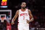 KD31分火箭轻松取胜！替补老将制霸内线19分钟狂抢8个前场篮板